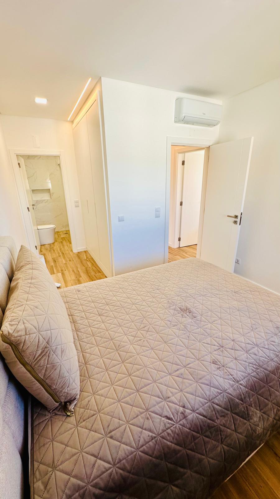 Quarto com casa de banho privativa